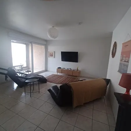 Apartamento Clair Et Spacieux Ideal Pour 4 Personnes Gruissan