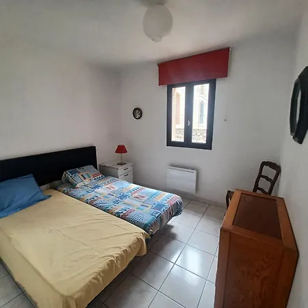 Clair Et Spacieux Ideal Pour 4 Personnes * Gruissan