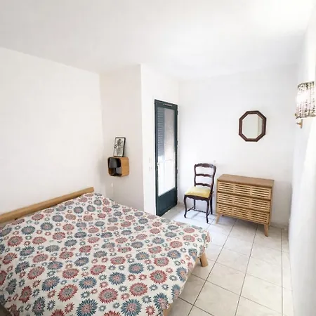 Spacieux Coeur Du Village Wifi Draps Apartmán