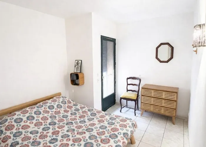 Spacieux Coeur Du Village Wifi Draps Apartmán